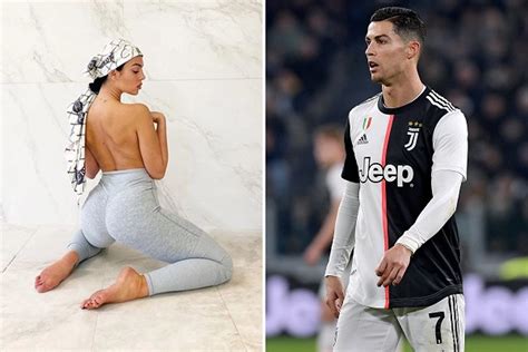 georgina porn|Shirtless Cristiano Ronaldo squeezes Georgina Rodríguezs butt。